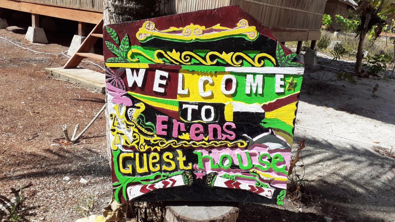 Erens Guest House Waisai Eksteriør bilde